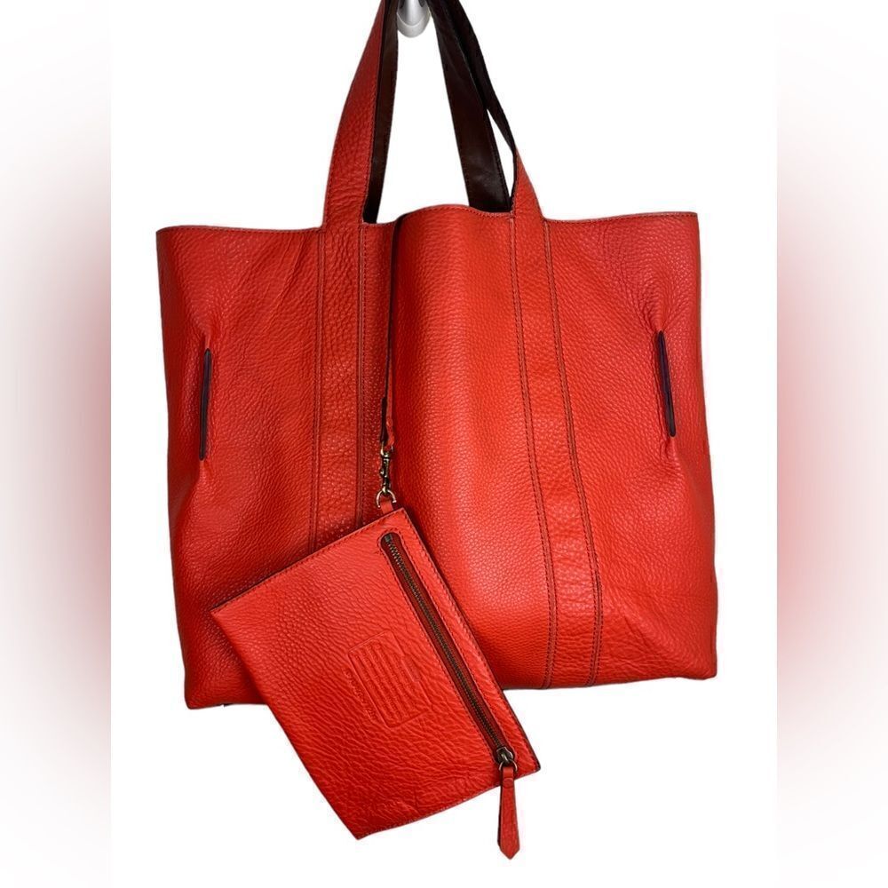 Coach Large Leather Reversible Tote w/Matching Pouch in Vibrant Tangerine/Camel - Picture 4 of 9